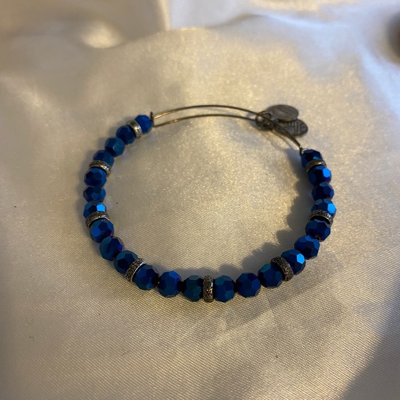💙Alex and Ani Blue Crystal Silver Bracelet💙 - Picture 6 of 8